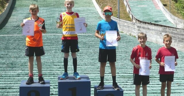 Siegerehrung AK12-13 männlich_Nordcup Sprung_18.6.2022_web